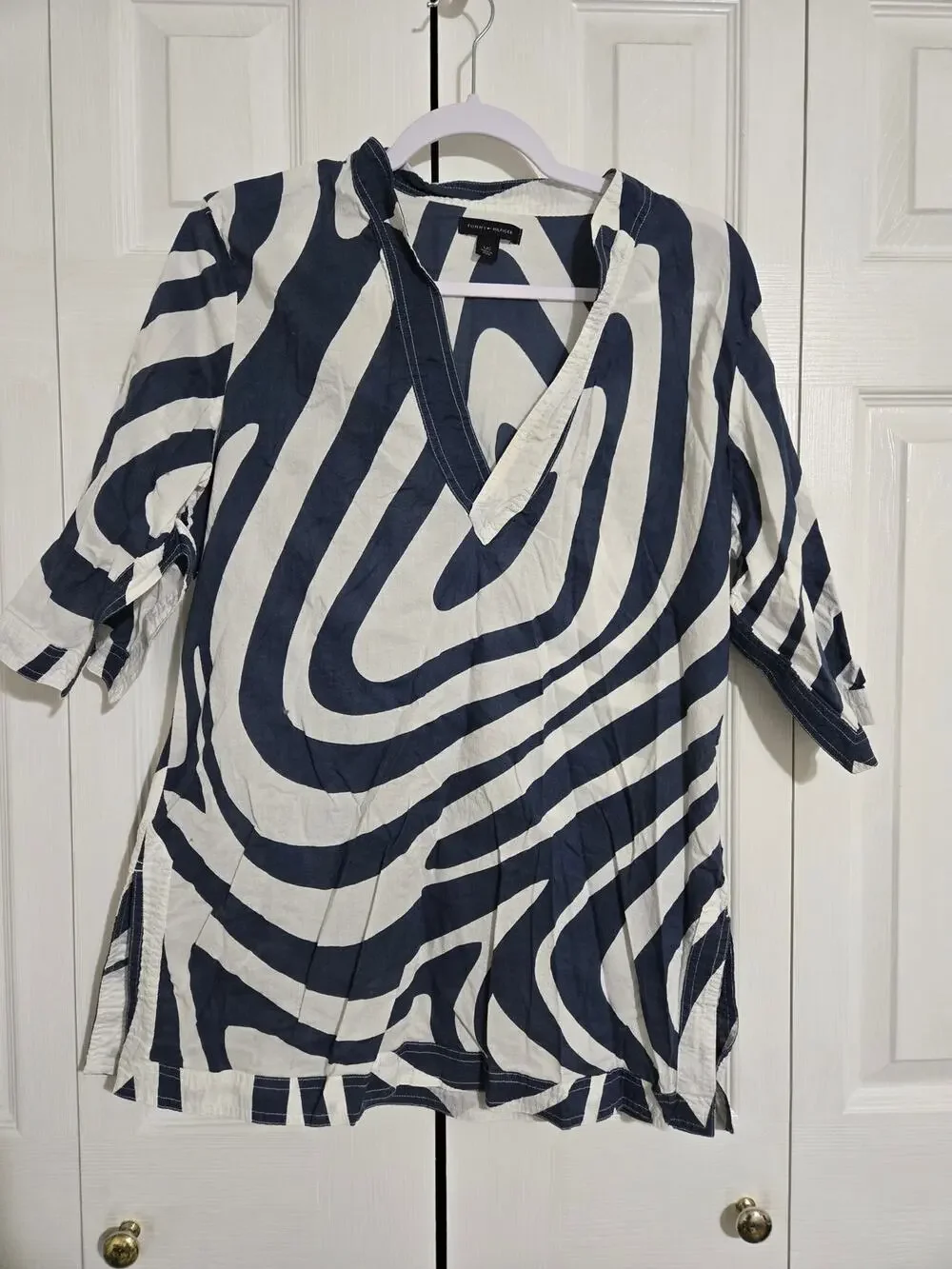 Tommy Hilfiger large women's navy blue and white top
